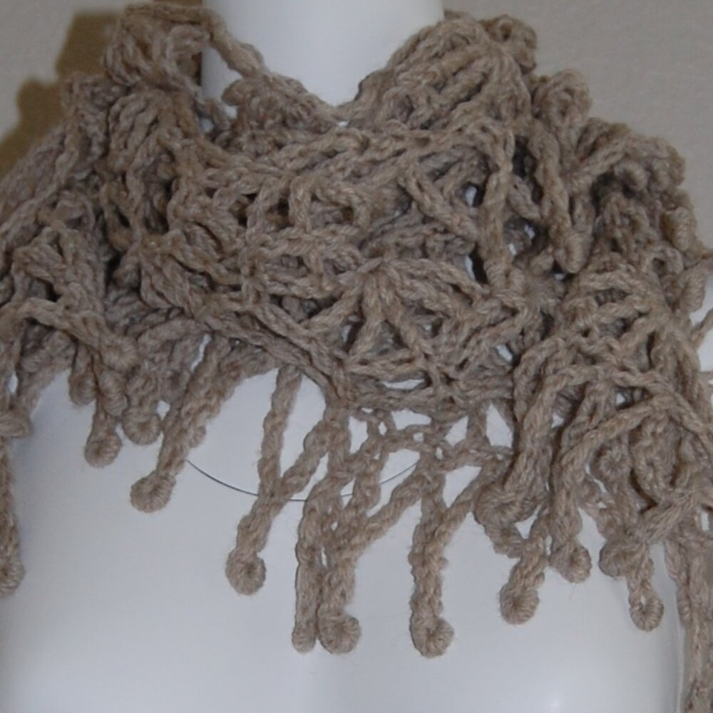 NEW Handmade, 100% Natual Wool, Allure Wavy V Scarf, 8'L & 2'D - Picture 6 of 7